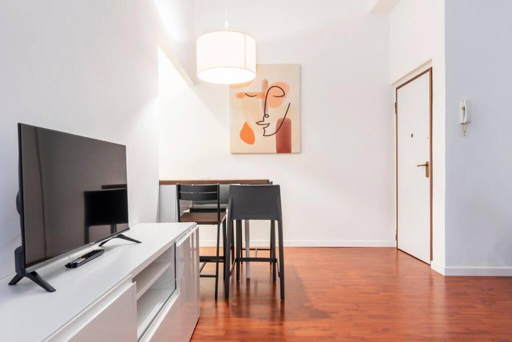 Apartamento Loft In Zona Buonarroti Milán Exterior foto